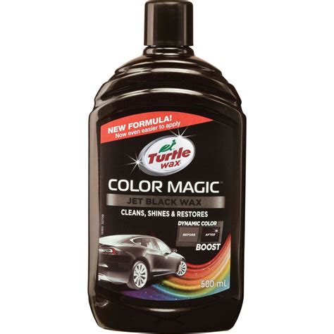 Maintain the shine and smoothness of your black car with Turtle Wax Color Magic Black